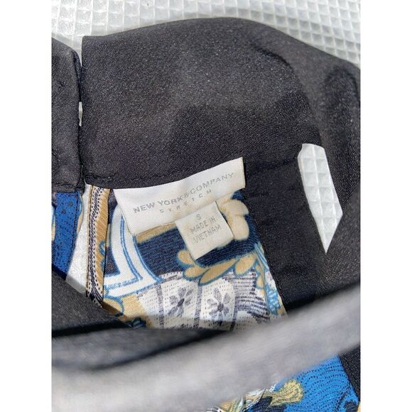 New York And Company Sleeveless Halter Top Blouse Women's Small 3D Florence - Picture 3 of 9